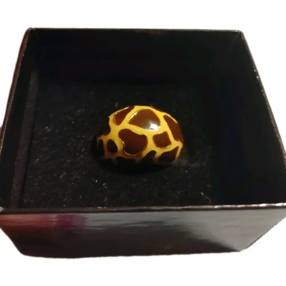 Joan Rivers Animal Print Enamel Ring Size 7 Signed New In Box Gold Tone - Picture 2 of 4